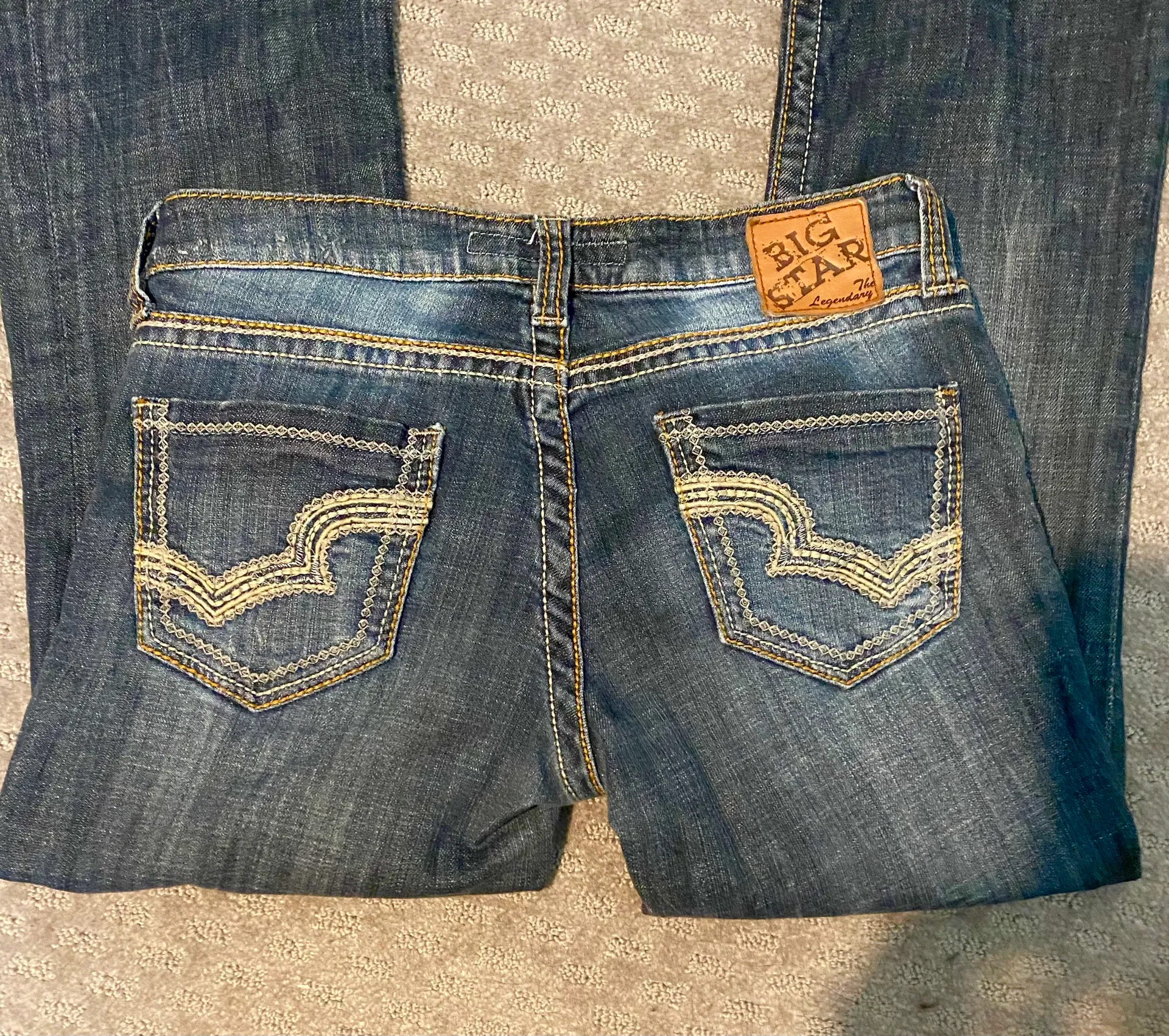 Casey K low rise jeans. Sz 27R. - Image 4