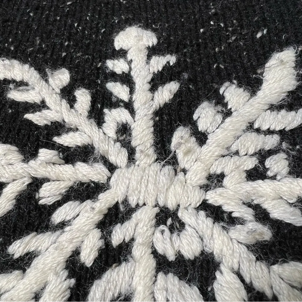Vintage Black Knit Snowflake Embroidered Wool Blend Vest Size M - Image 11