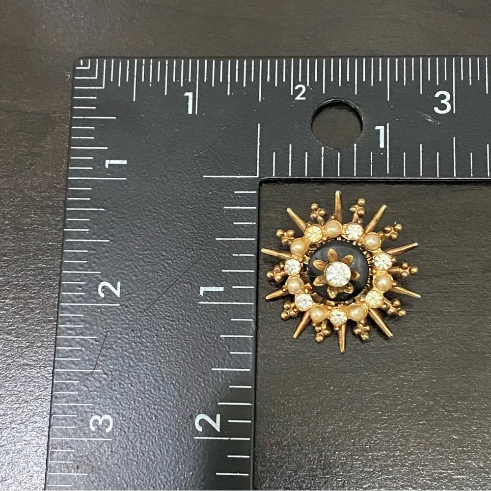 Vintage Unsigned Faux Pearl & Rhinestones Starburst Brooch - Image 7