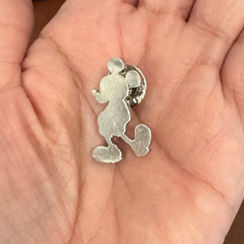 Rare Vintage Disney silver tone Mickey Mouse silhouette pin hat trading bag - Image 3
