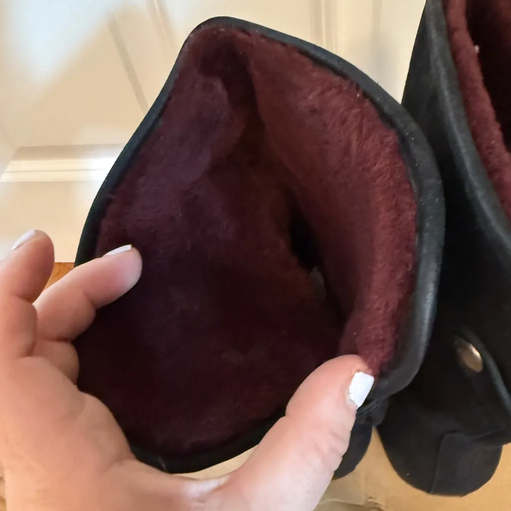 UGG Layna Women's Shearling Foldable Cuff Black Nubuck Boot 2-Wear Styles! 9 - Image 5