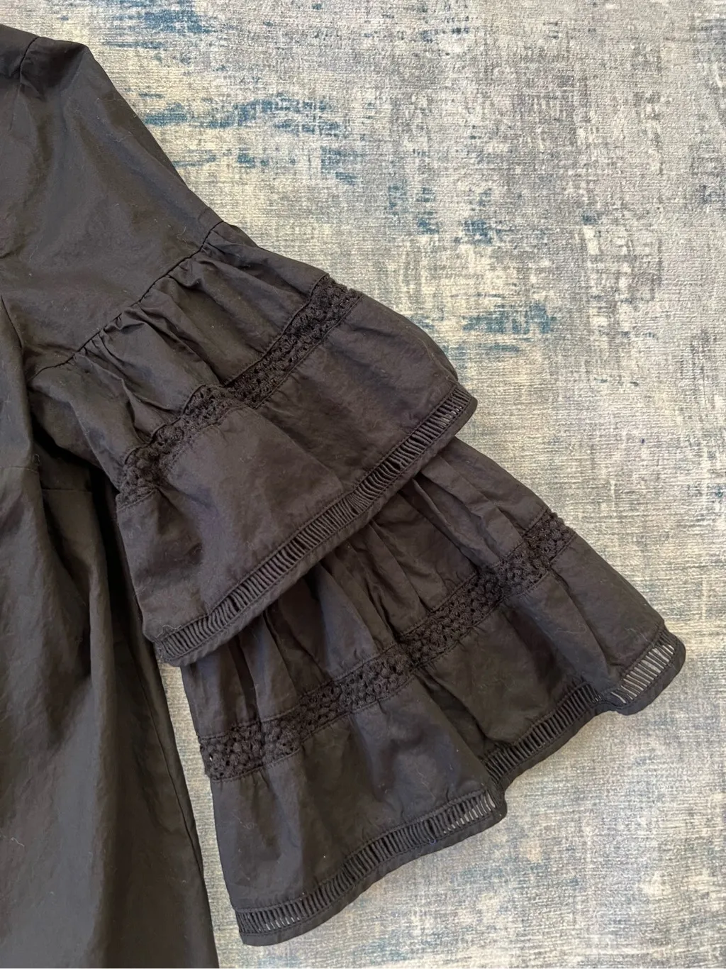 Who What Wear Black Crochet Layered Bell Sleeve Blouse Medium - Image 7