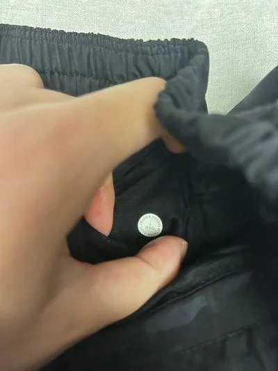 Lululemon Hottie Hot Shorts 2.5” - Image 3