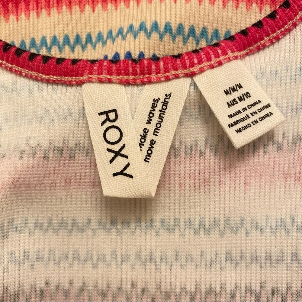 NWT  Striped Crop Tank Top Women Size Medium - Image 8