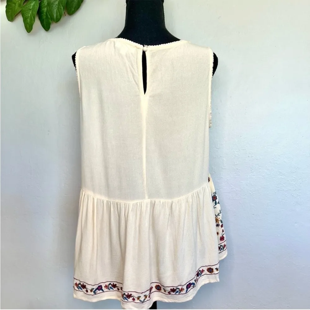 Urban Outfitters Umgee Embroidered Floral Peasant Tank M - Image 6