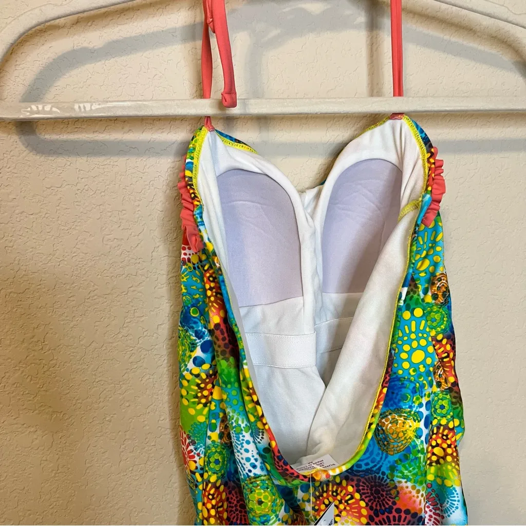 NWT Bright Patterned One Piece Swimsuit Green Size M - Image 5