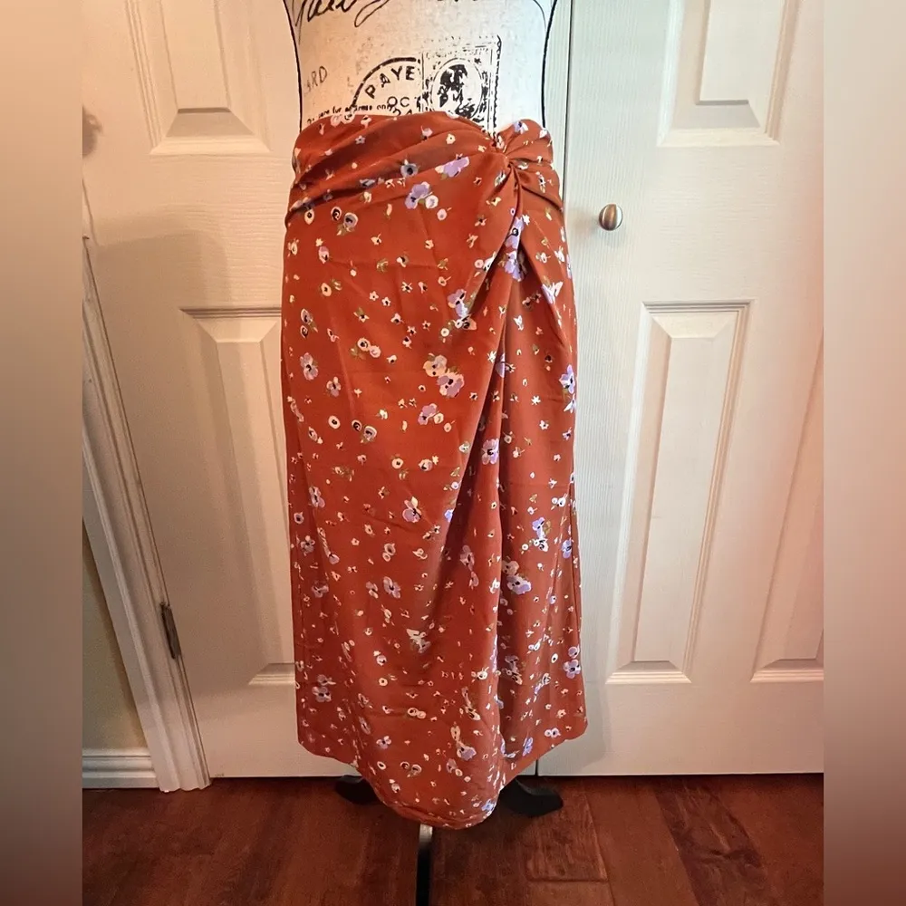 Floral Print Midi Faux-Wrap Skirt Rust Orange Size L, NWT - Image 2