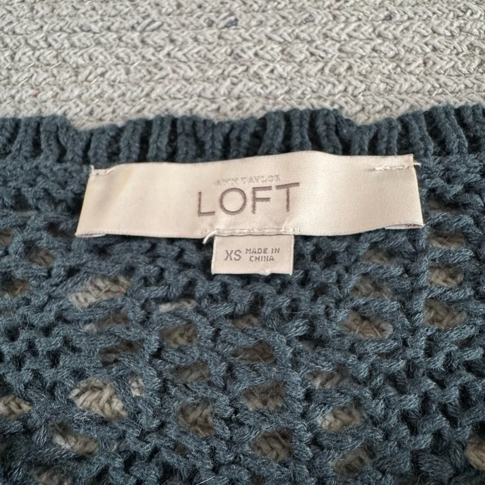 LOFT Dark Teal Green Crochet Cotton Crewneck Sweater w Scalloped Detail Sz XS - Image 5