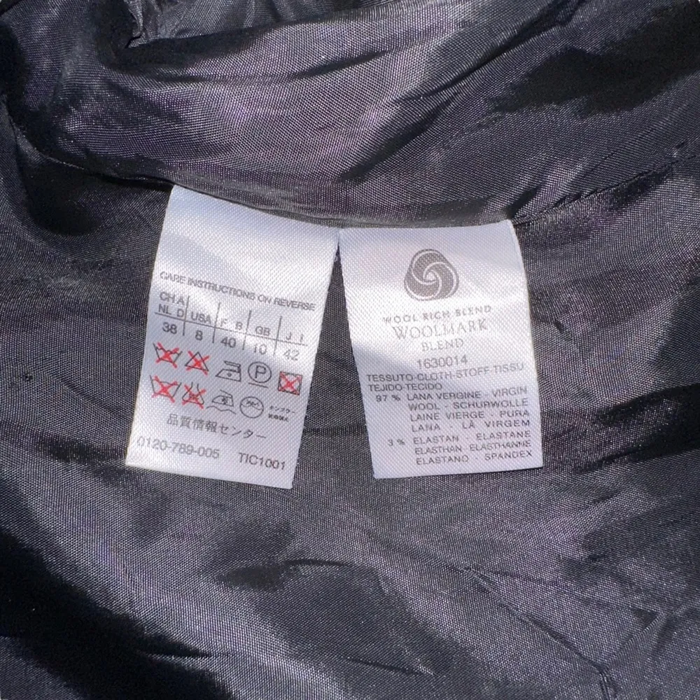 Max Mara Virgin Wool Blend Pinstripe Single Breasted Blazer US 8 - Image 4