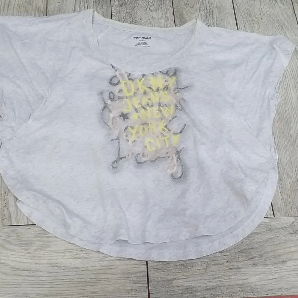 DKNY  angel sleeve tee sz s - Image 8