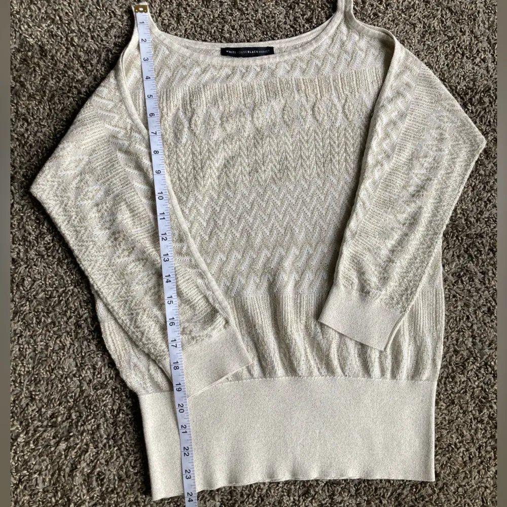 White House Black Market Cream Sweater - Image 3