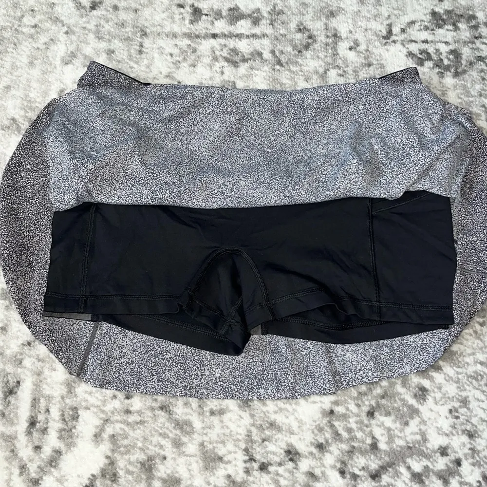 Lululemon Lost In Pace Skirt (Regular) (13") Daisy Dust Alpine White Black - Image 7