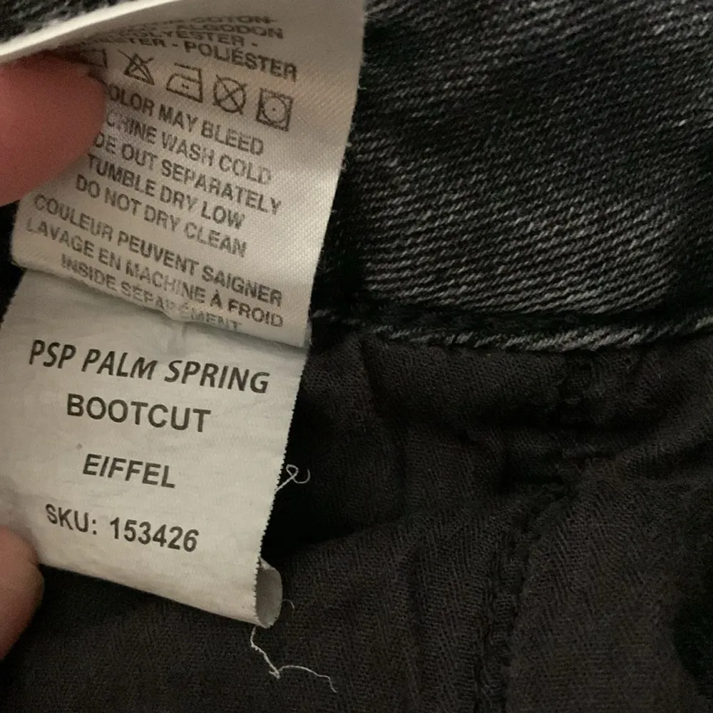 WARP + WEFT palm spring bootcut woman size 29 X 26 frayed bottom high waist Black - Image 5