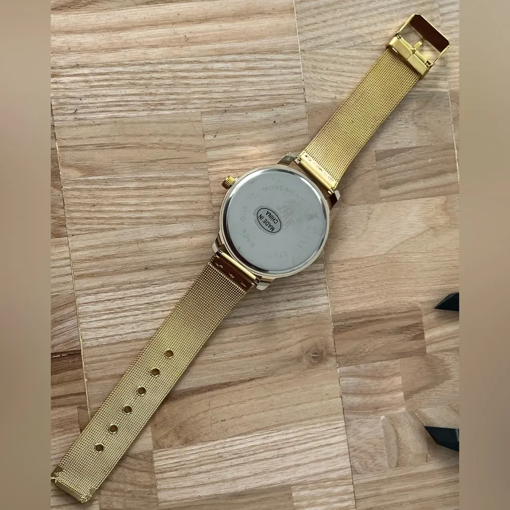 Crystal Embellishments Ladies Watch Silver Shimmery Dial Gold - Image 8