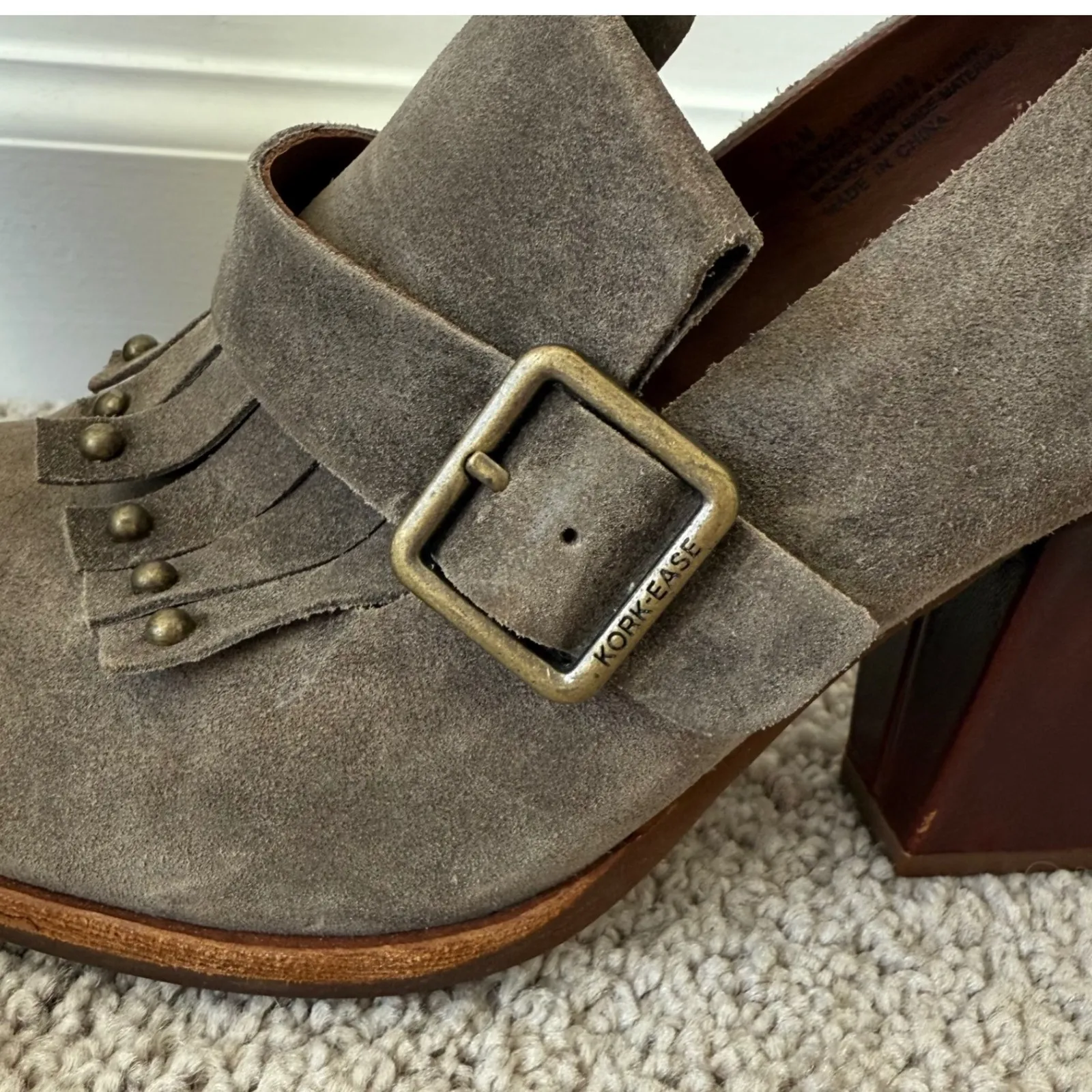 Kork-Ease Prim Mosto Suede Kiltie Pump Heel Women Size‎ 7.5 Khaki Gray - Image 5