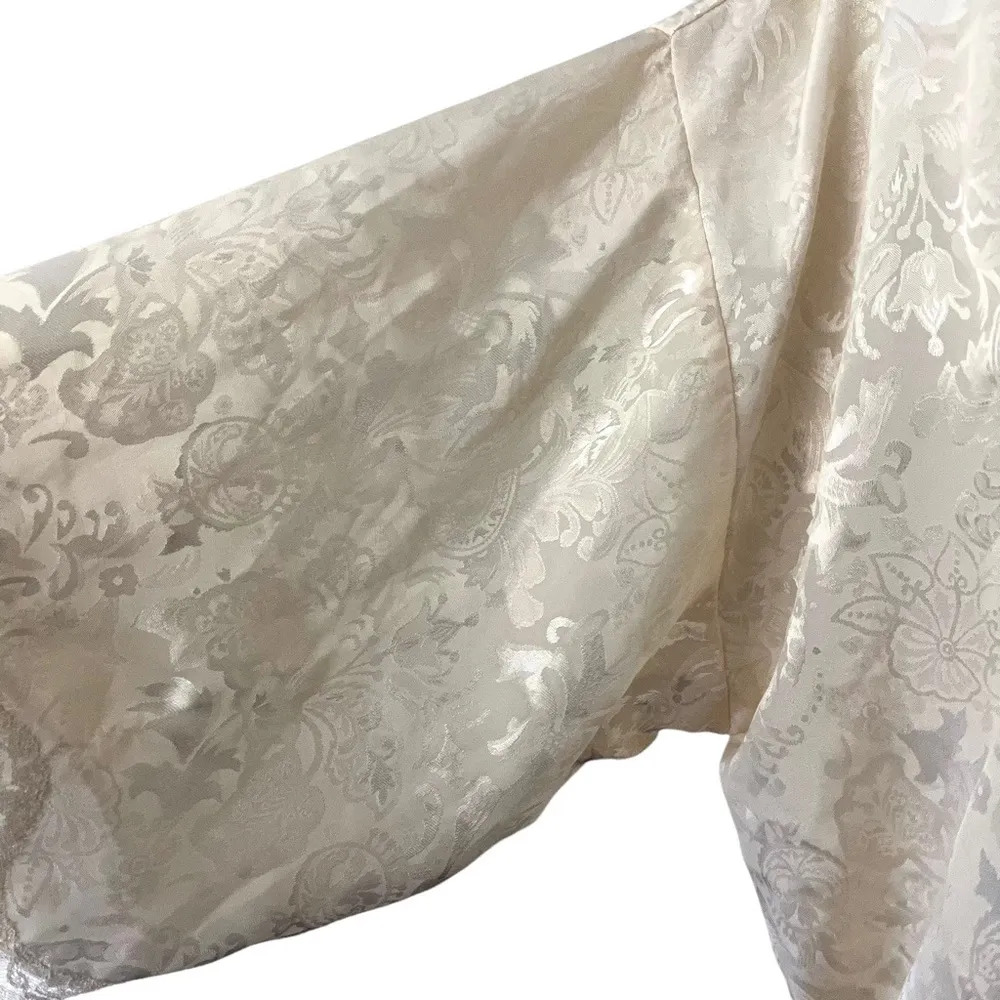 Vintage Gold Label Victoria's Secret Sequin Lace Trim Short Robe - Image 6