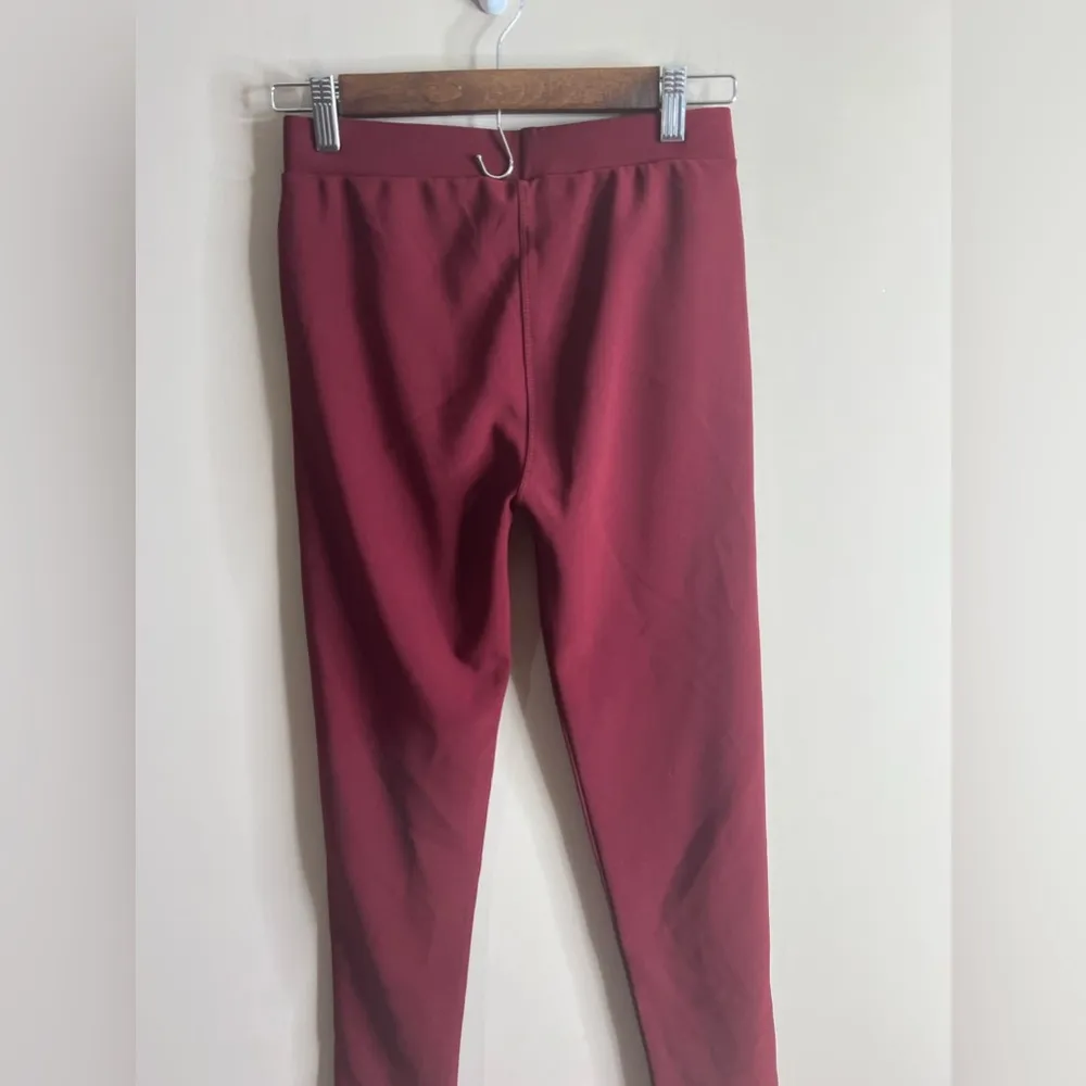 NWT coco & Carmen maroon pull on pants zipper pockets s/m - Image 7
