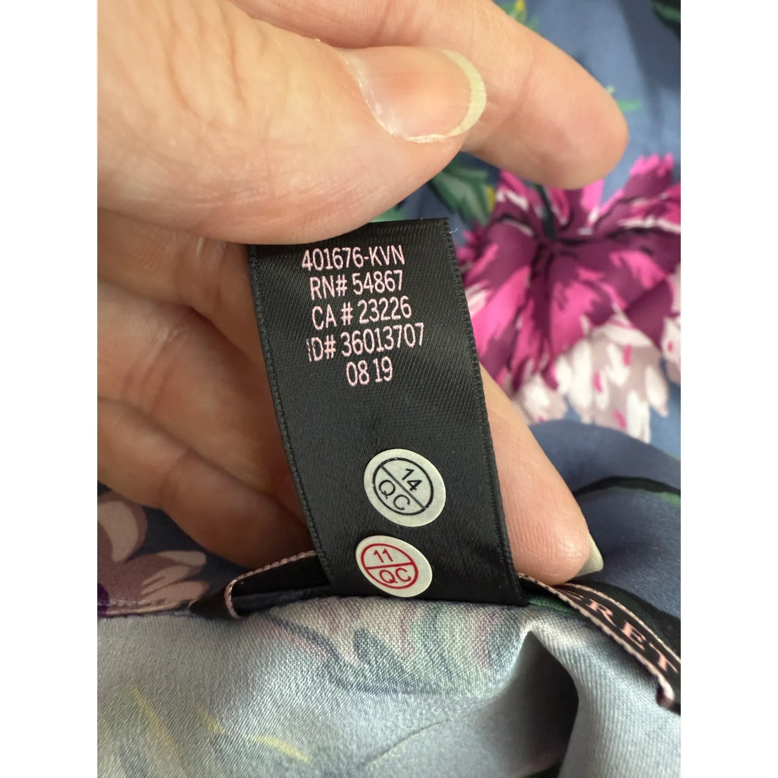 Victoria's Secret Satin Floral Sleep Top Womens Large - Image 4