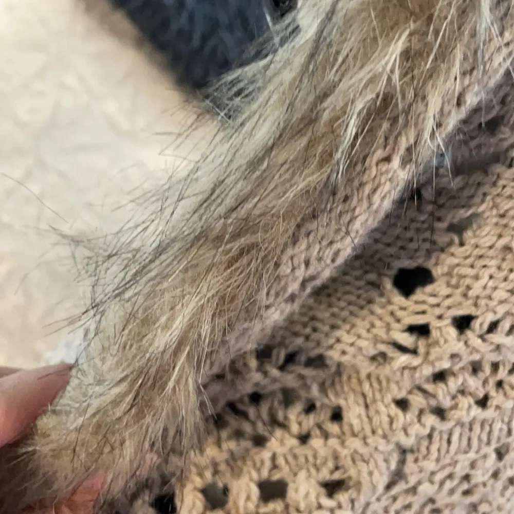 APT. 9 Beige Crochet Vest with Wool and Faux-Fur Collar & Trim Size XL - Image 6