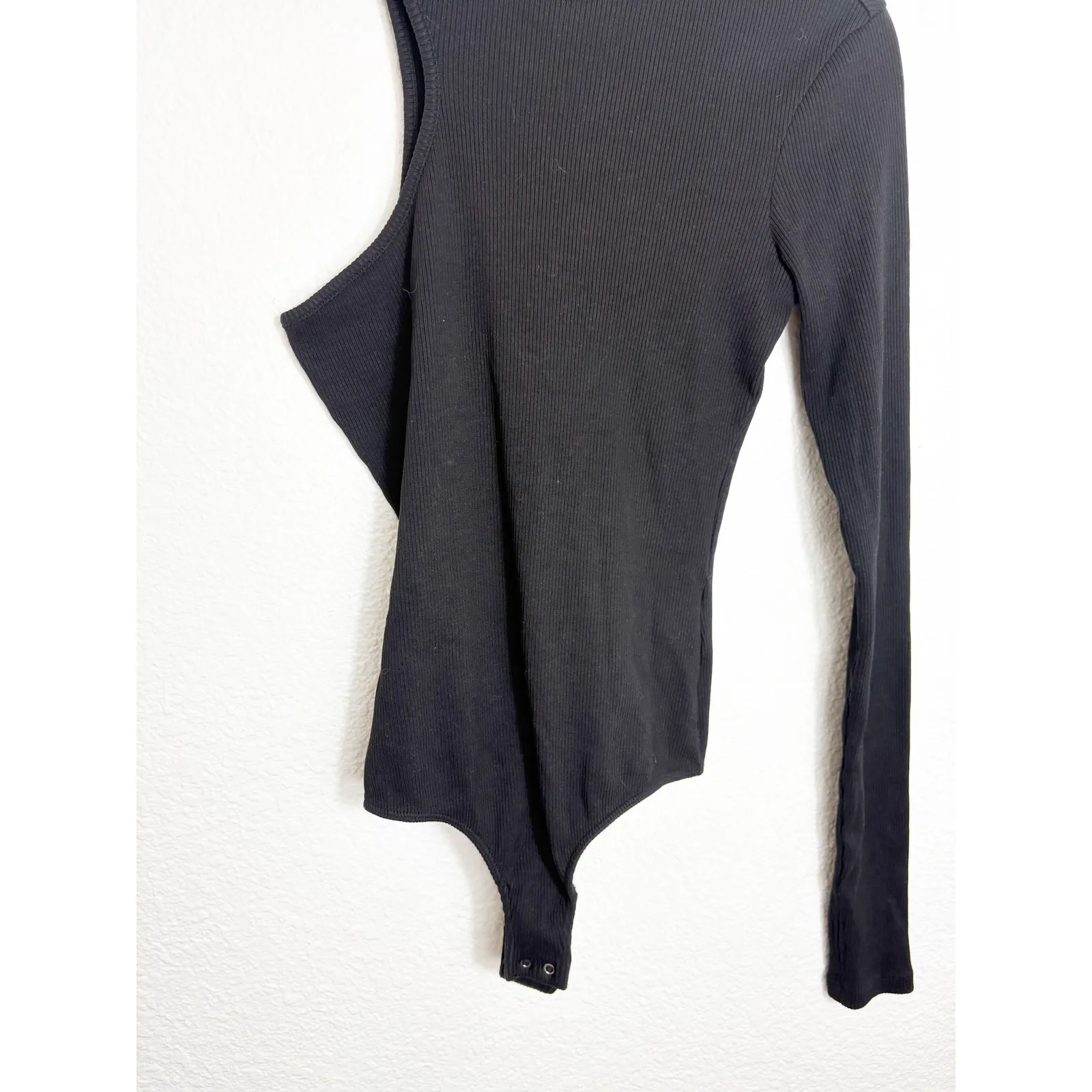 Agolde Bea Cutaway Black Bodysuit Size Medium Ribbed One Sleeve Stretch - Image 9