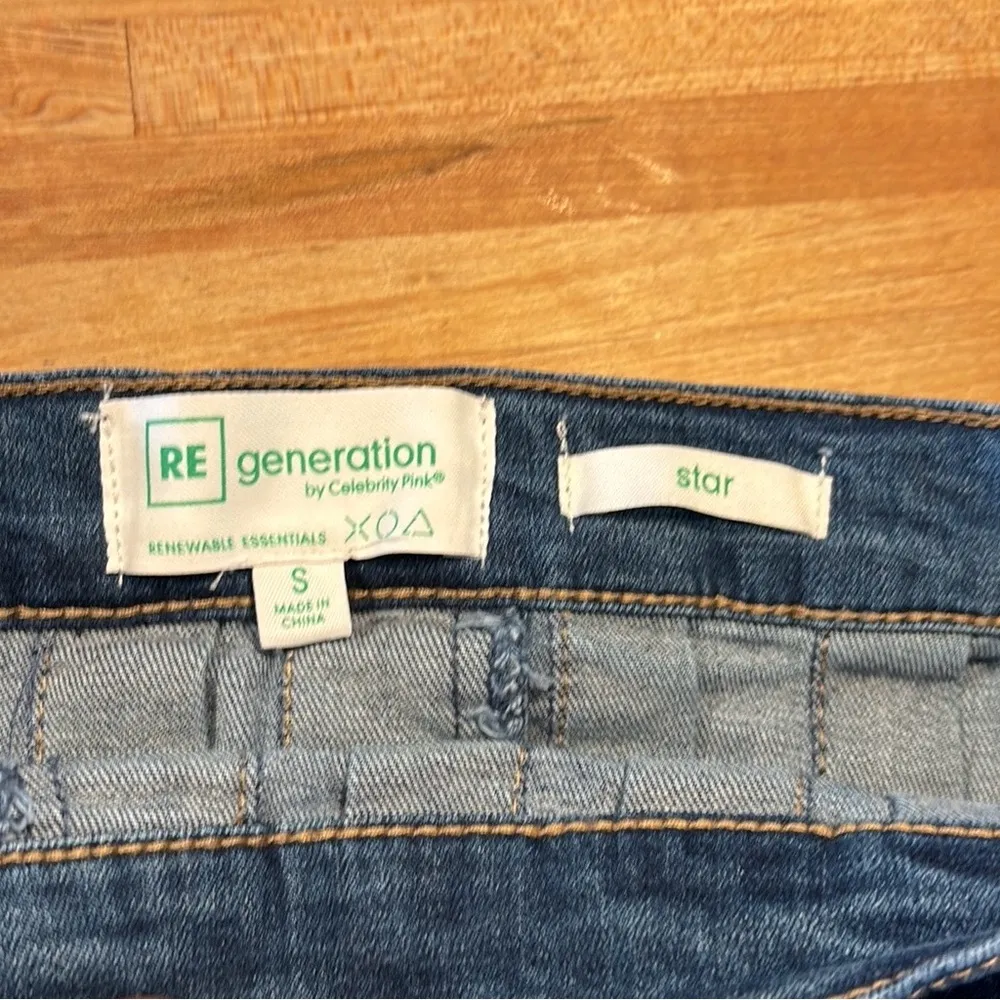 Celebrity Pink RE generation Star Blue Denim Pleated Skirt Size Small - Image 5