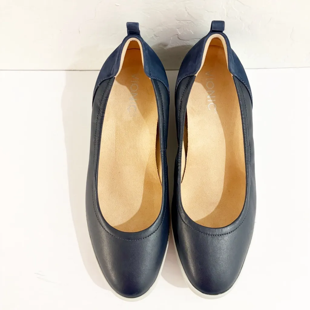 EUC Vionic Jacey Navy Blue Leather Slip On Wedge Shoes Size 9.5 - Image 3
