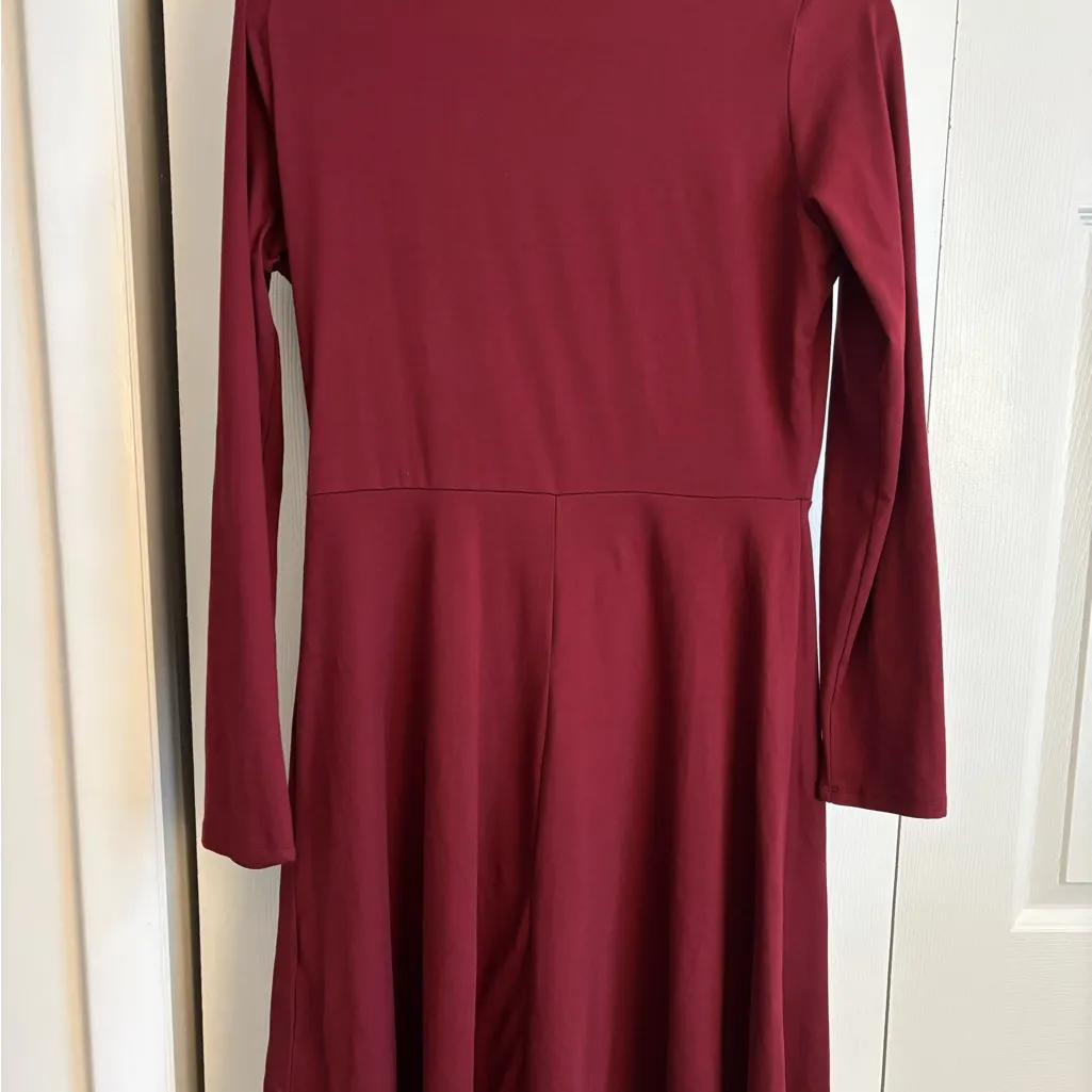 Gilli Burgundy Wrap Dress | Size Large | Stretch Fit | Flattering Silhouette Red - Image 3