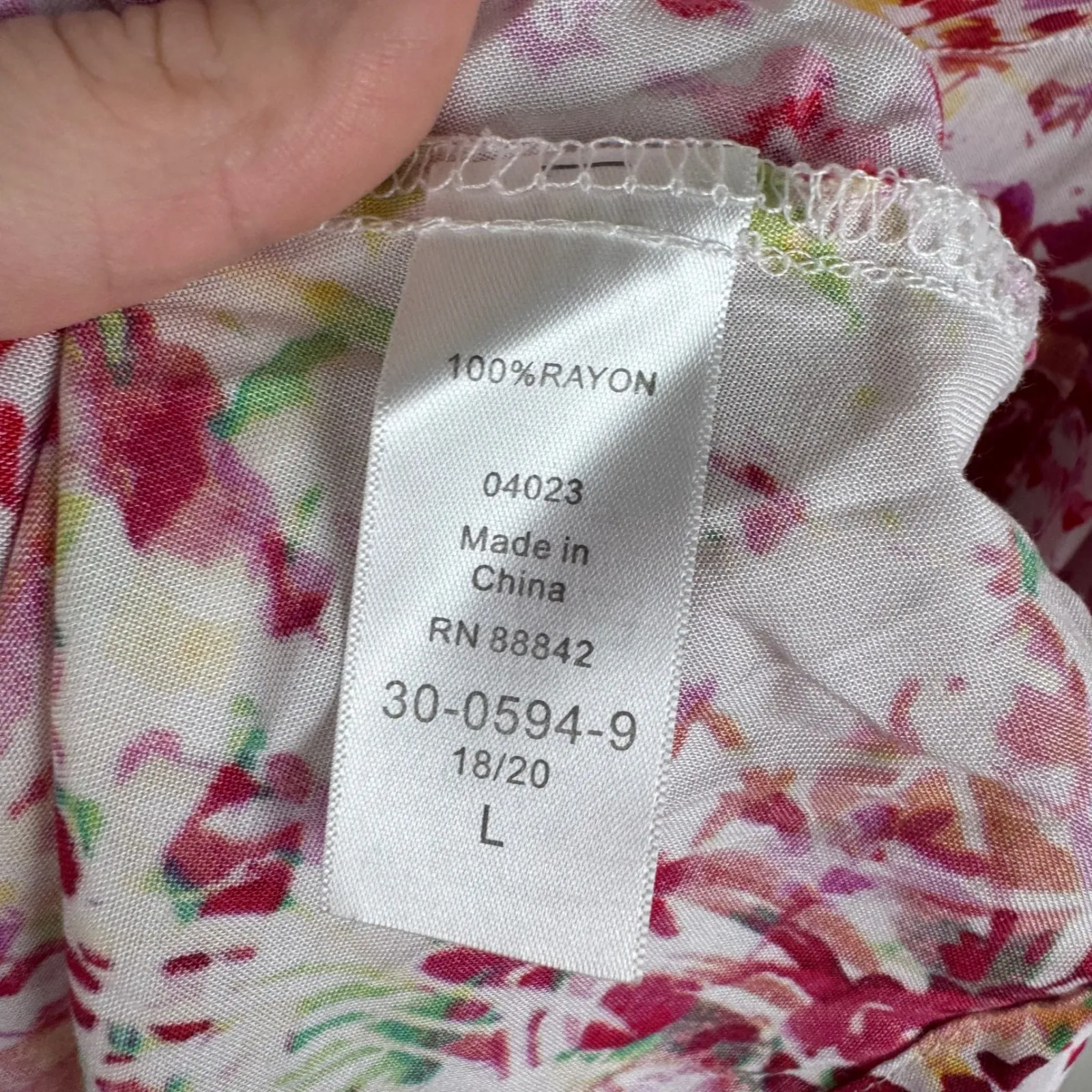 NEW Woman Within Floral Button Down Shirt Size 18/20 Multicolor Hanky Hem Flowy - Image 6