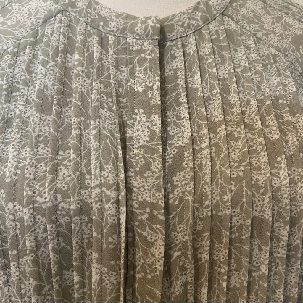 H&M Textured Women's Blouse - Image 10