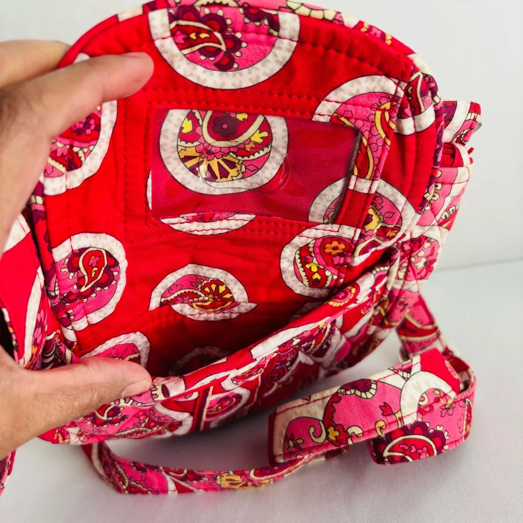 Vera Bradley crossbody Bag in Raspberry Paisley Pattern - Image 6