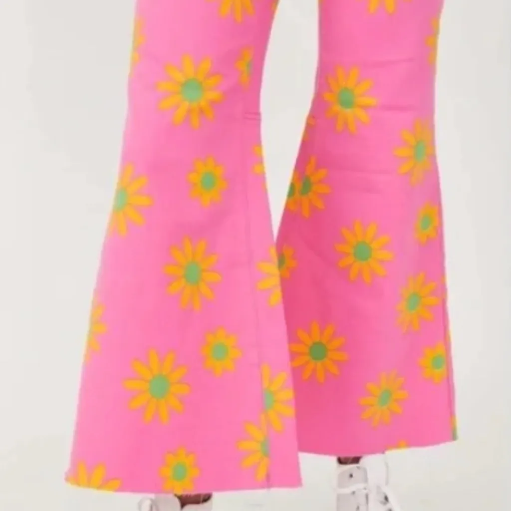 Free People Youthquake Printed Crop Flare Jeans in Lipstick Combo sz 26 - Image 6