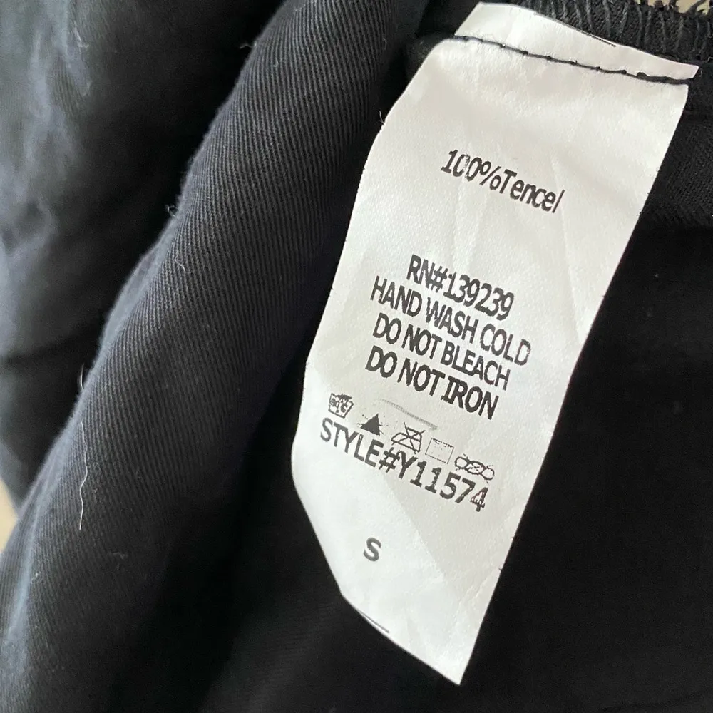 Women’s Do+Be Black Ruffle Sleeve Cross Back Tank Top Size Small - Image 5