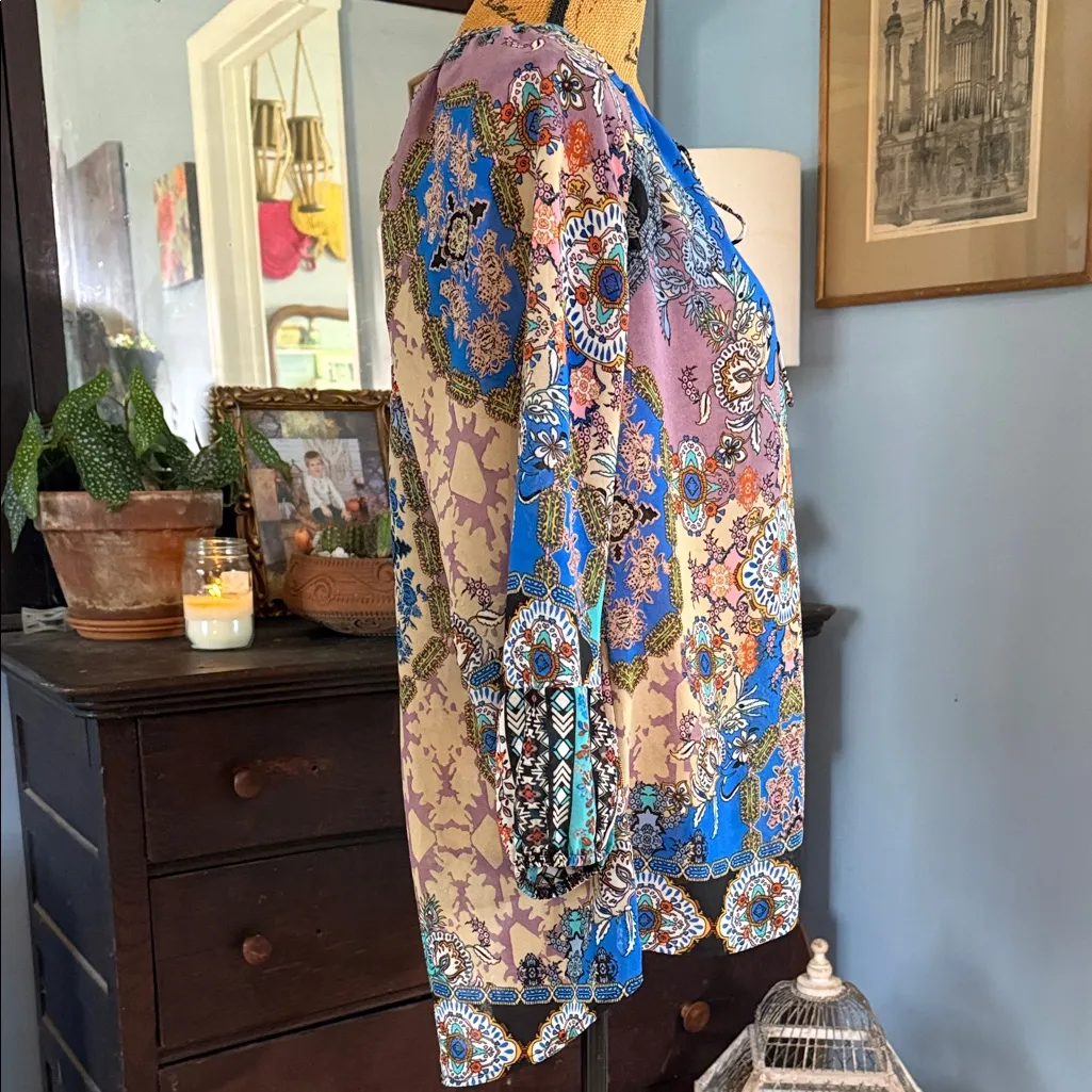 Fig & Flower Multicolored Boho Print Blouse – Size M Blue Size M - Image 6