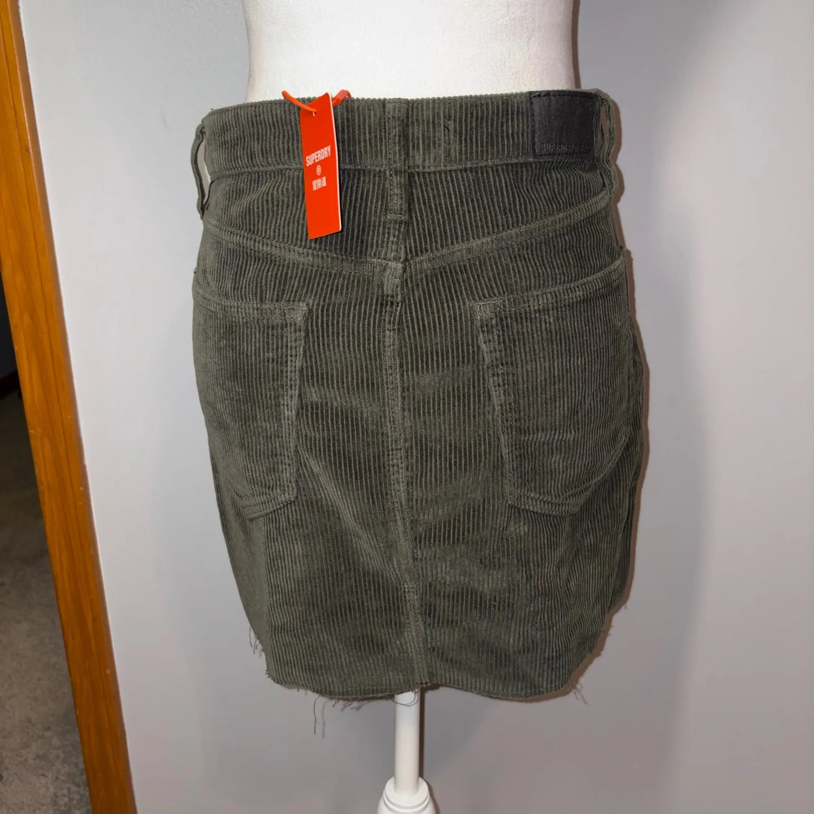 Superdry Olive Green Corduroy Mini Skirt Raw Hem Size‎ 28 - Image 2