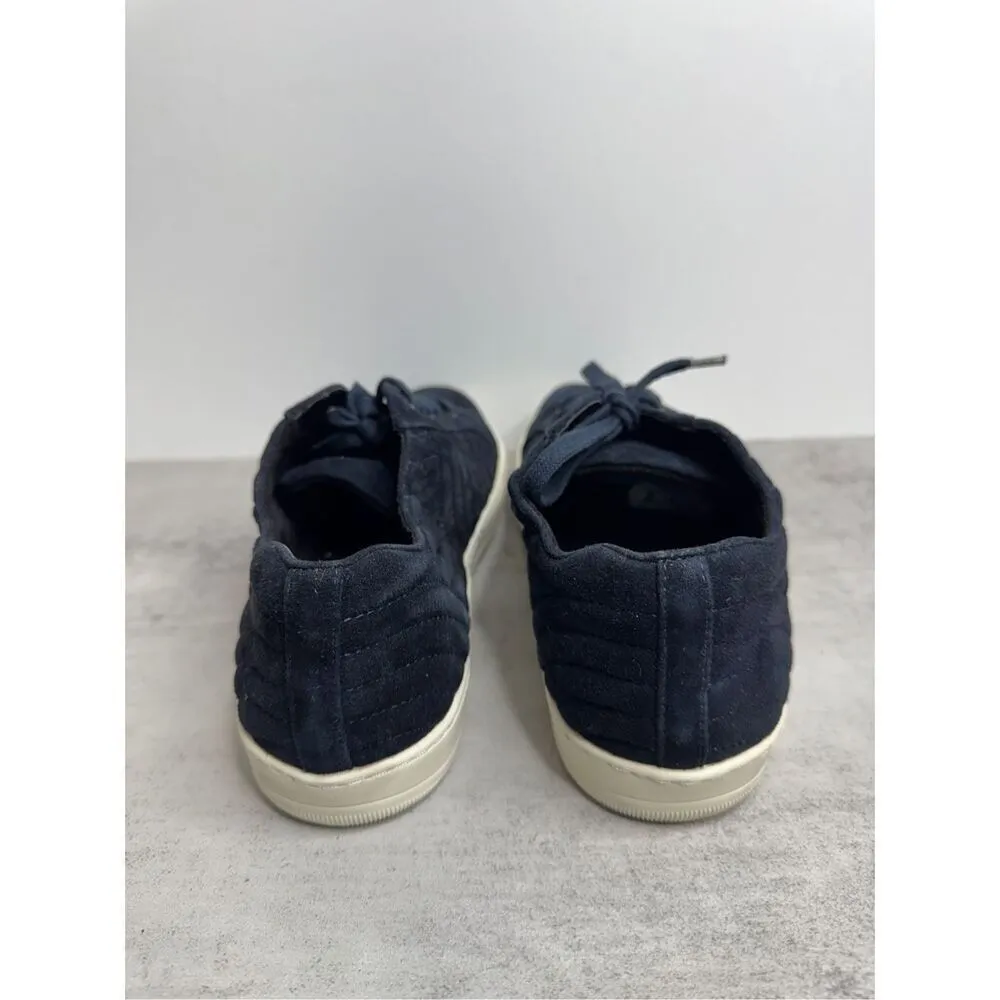 Vaneli Sneaker Size 7.5 Wide Navy Lace Up Suede Sport Shoes Blue - Image 6