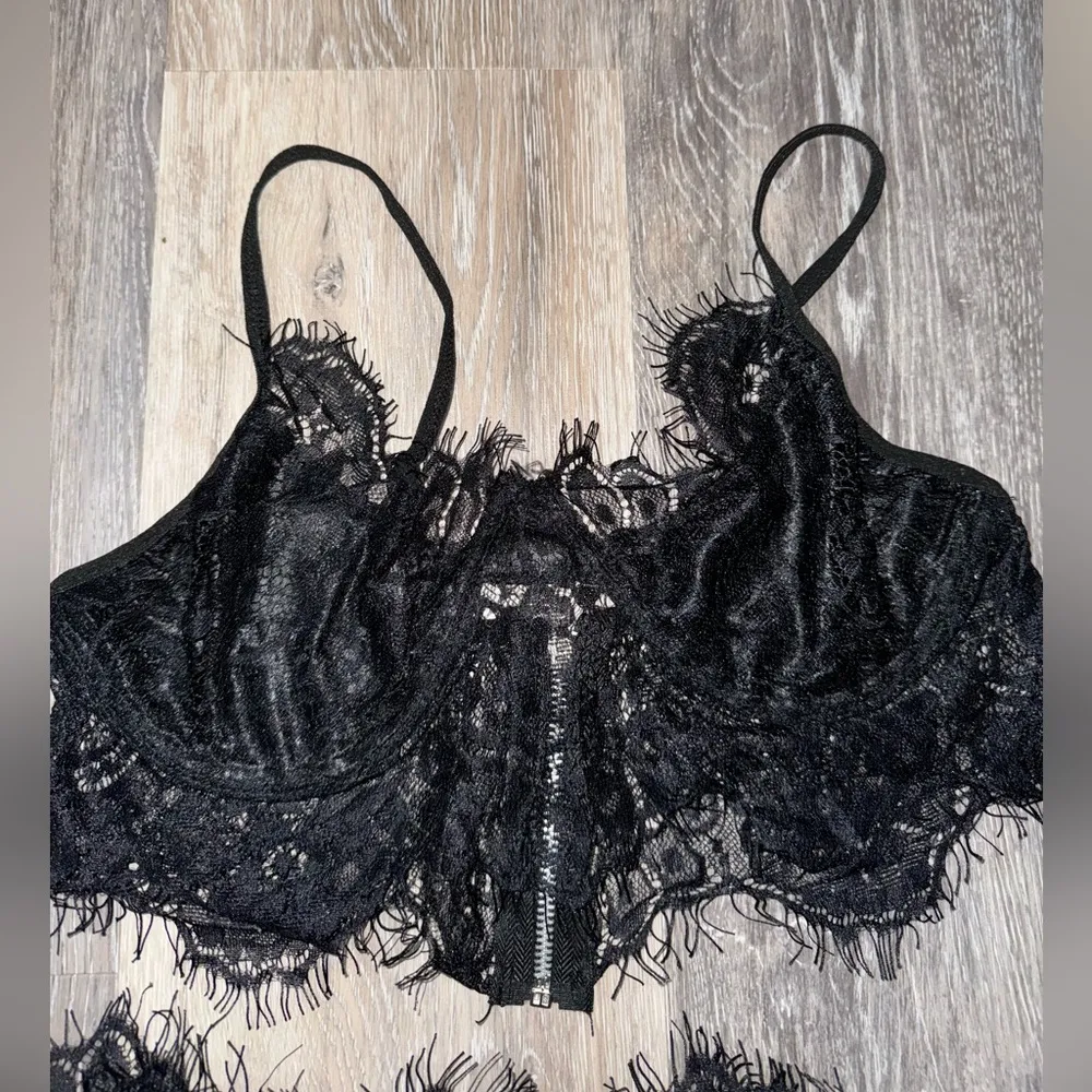 Black Lace Lingerie Set - Image 3