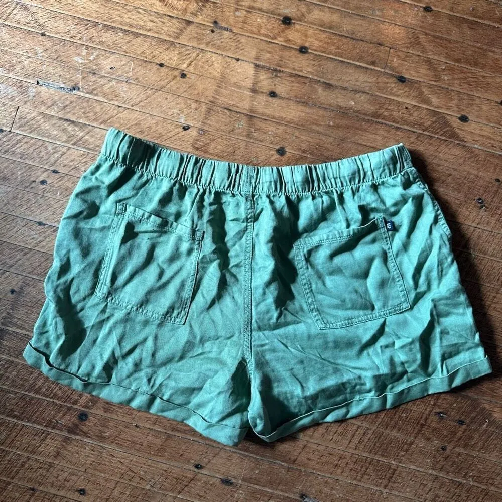 Gap green relaxed L gathered vacationcore preppy shorts - Image 3