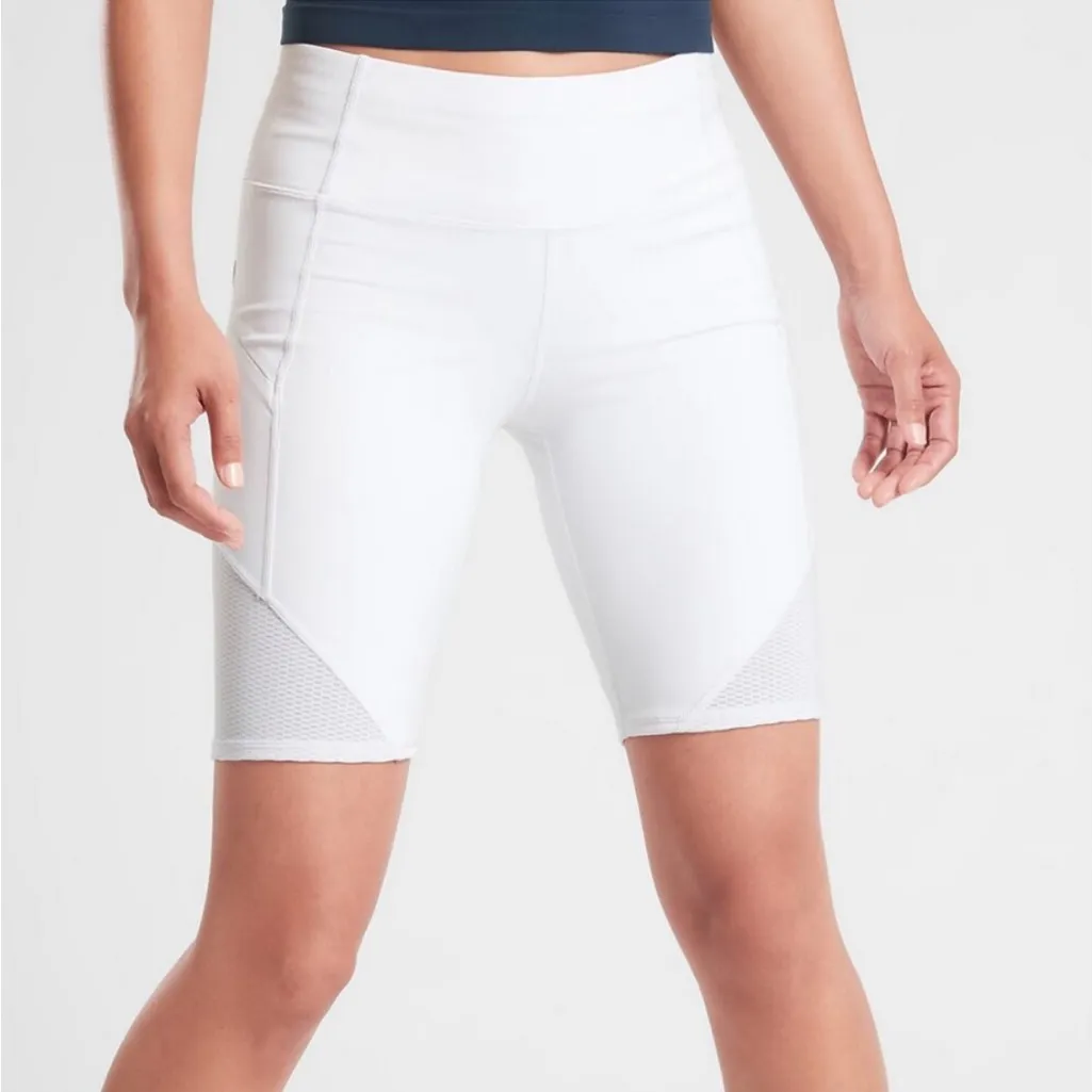 Athleta Contender 9" Mid-Rise Bike Shorts w/Zipper Pockets, Small - Image 11