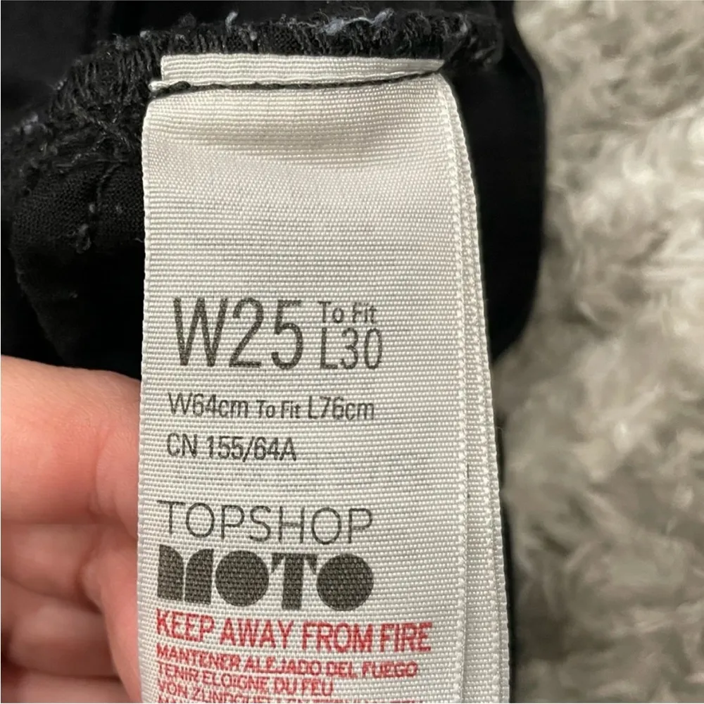 Topshop Jamie High Rise Distressed Raw Hem Skinny Jeans - Image 7