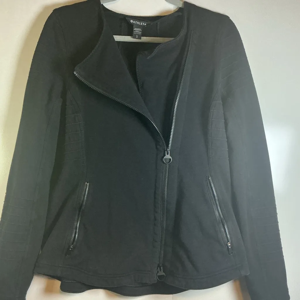 Athleta Women's Black Leather Jacket - Image 4