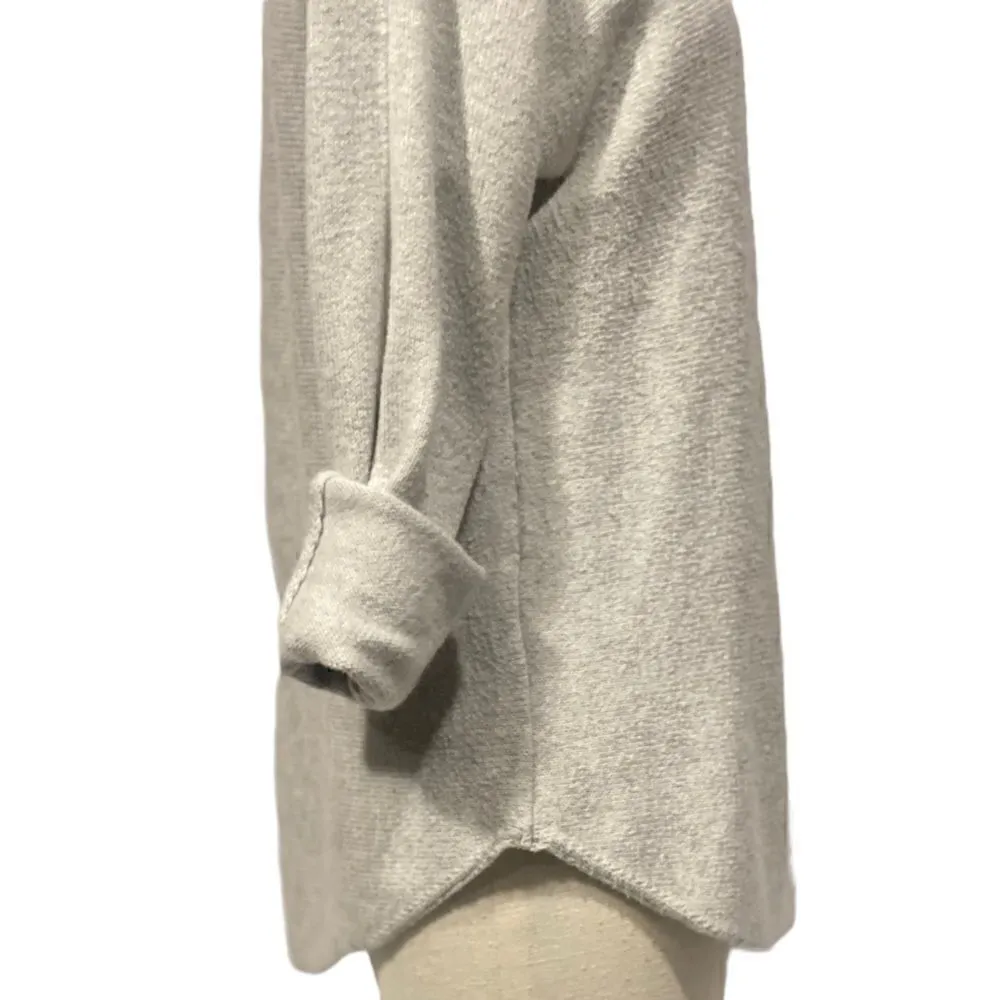 Old Navy Lightweight Grey Boat Neck Sweater - Image 5