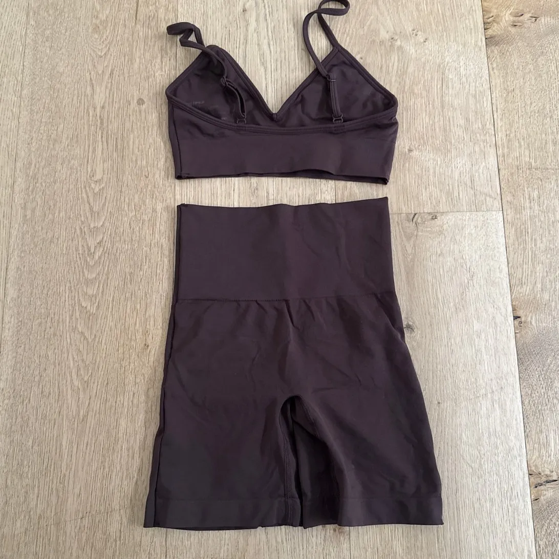 Skims Bra Top & Bike Shorts Size XS Brown - Image 4