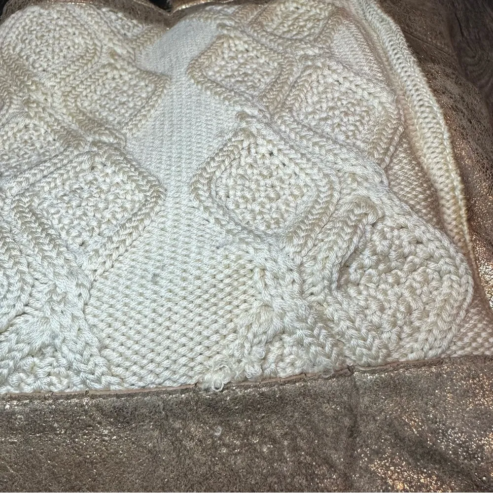 TORY BURCH Tote Bag Cable Knit METALLIC GOLD TRIM Wool Silk Lining Horse READ! - Image 4