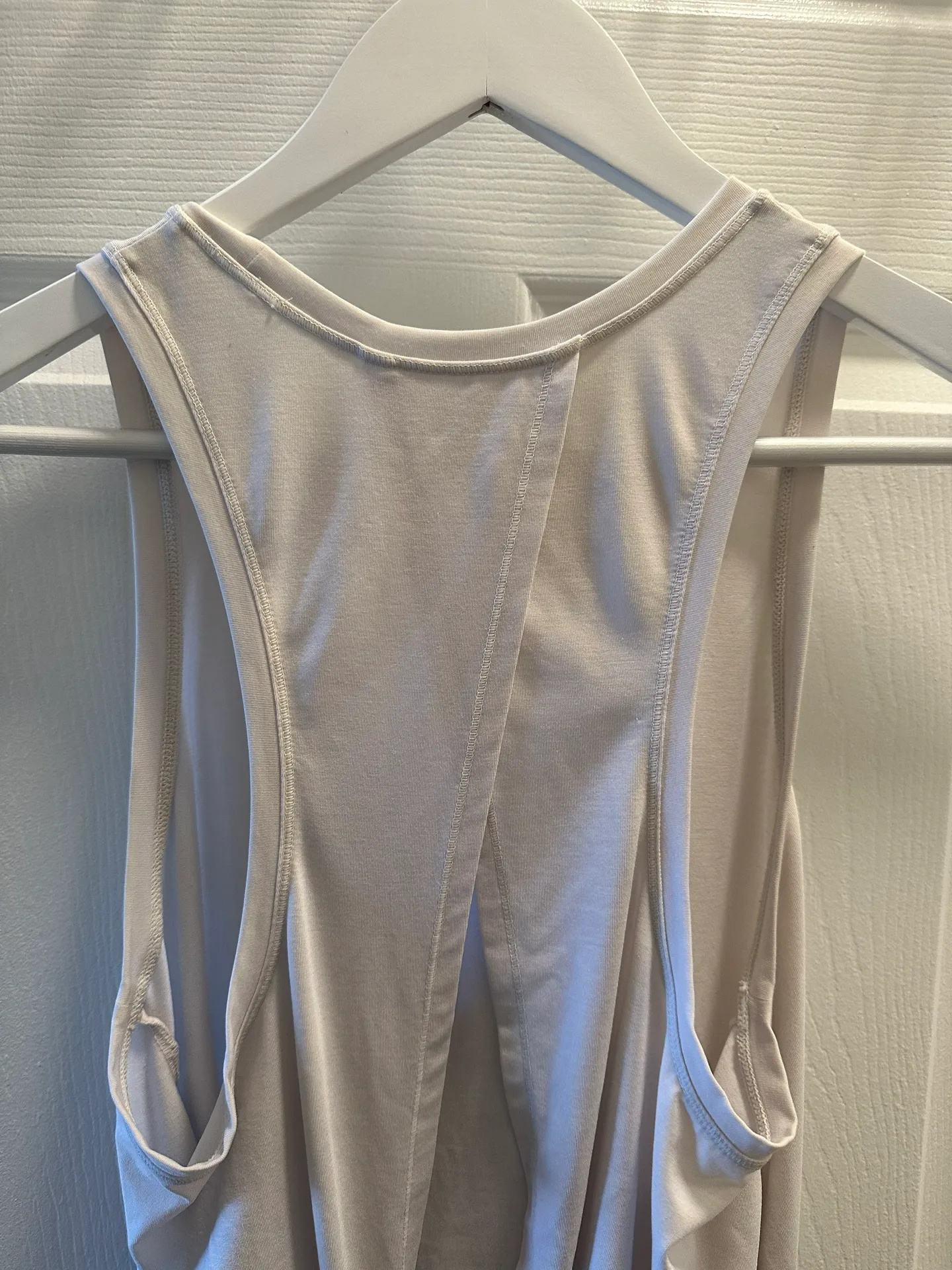 Fit Open Back Tank Top - Image 3