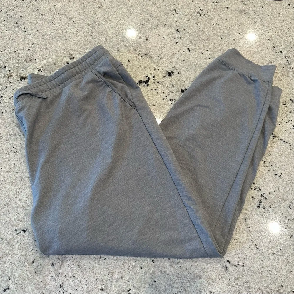 Nike Yoga Dri-Fit 7/8 Fleece Joggers - Image 6