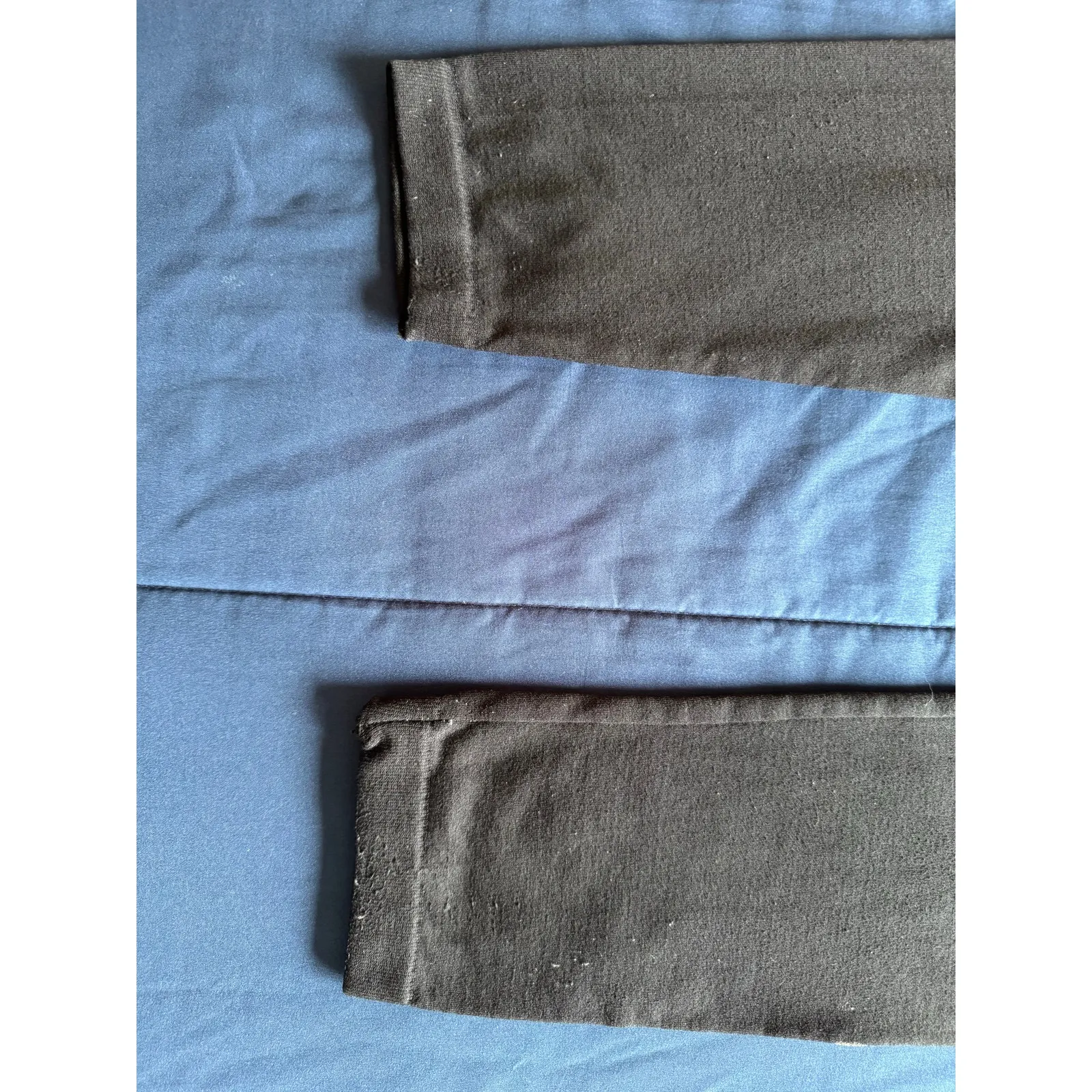 Pink Rose Fleece-Lined Leggings – Size Medium – Black - Image 3