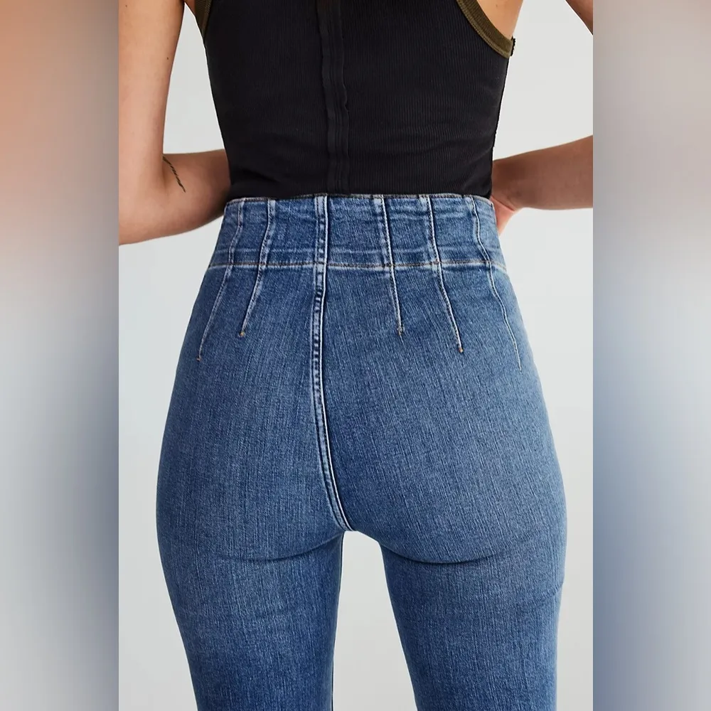 Free people We The Free Jayde Flare Jeans sunburst blue denim size 31 - Image 3