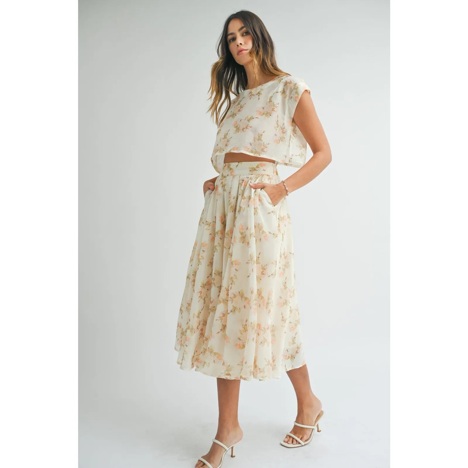 Mable Napheesa Floral Crop Top And Skirt Set Size M Size M - Image 2