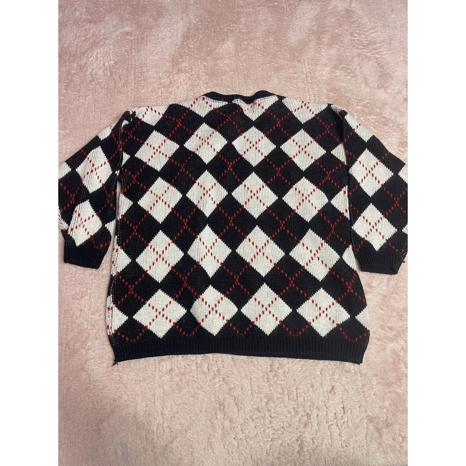 UNITED STATES SWEATERS BLACK/WHITE/RED ARGYLE ROUND NECK SWEATER SZ M Bin11 - Image 5