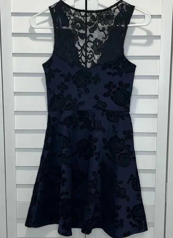 New XS rosette mini party dress black velvet flowers black lace crochet dress Blue - Image 2